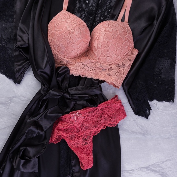 Alina: Pink Lace Panty/Thong - Picture 3 of 3